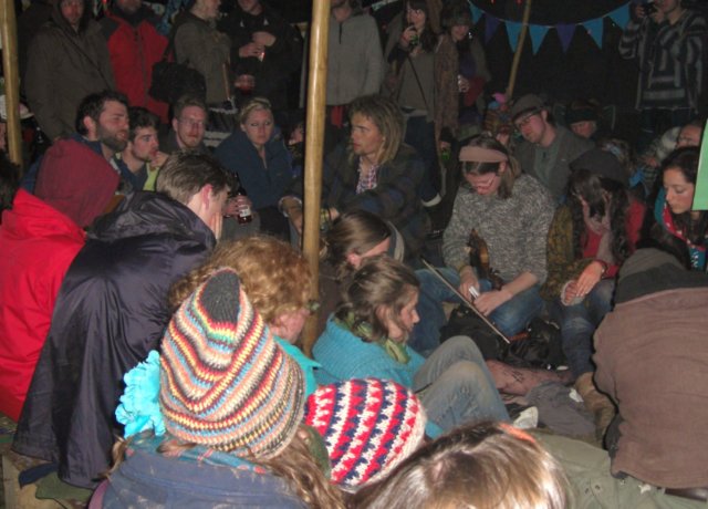 acoustictentburstsatseamsshocker.jpg
